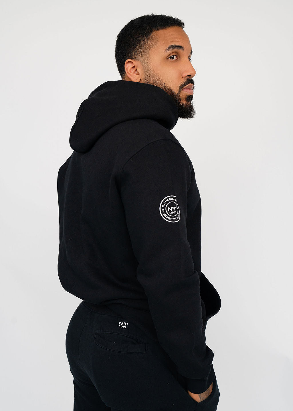 NT Line Aeternum Zip Up Hoodie Black/White